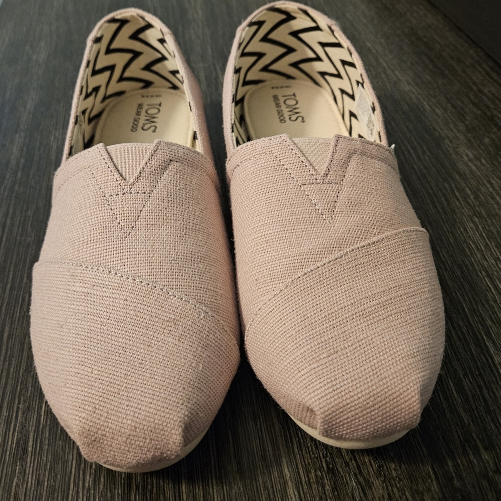 NWOT TOMS Slip-On Shoe Pink - Picture 4 of 6
